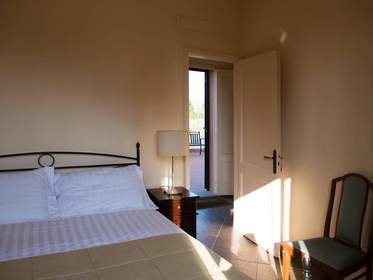 B&B Don Gaspano Pace Del Mela Buitenkant foto