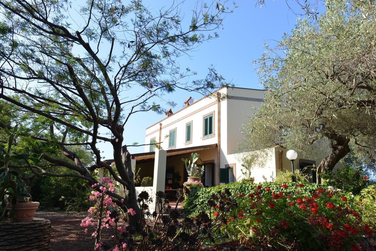 B&B Don Gaspano Pace Del Mela Buitenkant foto